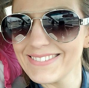 Meet your Posher, Gabrielle